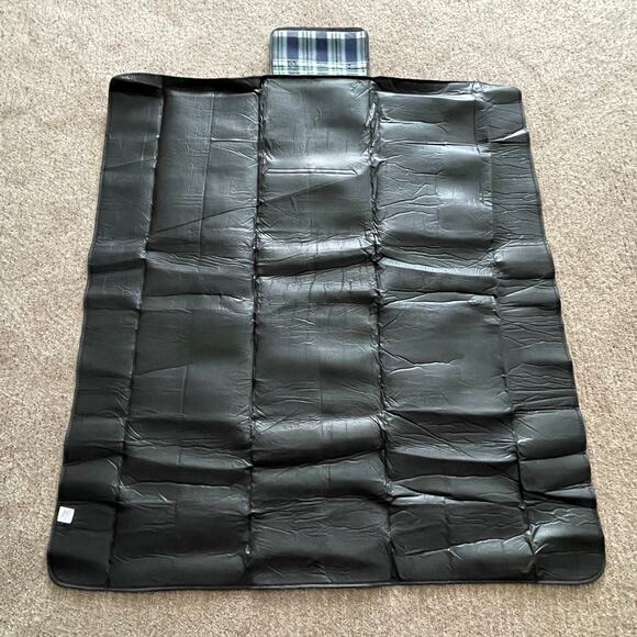 Blanket Throw With Carry Handle Cozy Warm Blue Green Plaid 46 x 52" A-51 - Picture 10 of 10